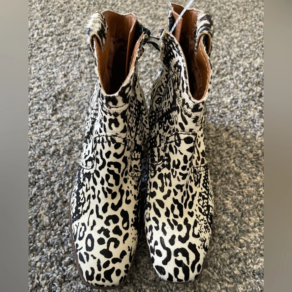 ZODIAC Lennon Western Bootie